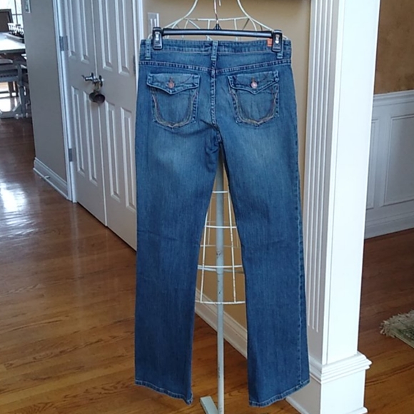 Blu Jeanious - Picture 5 of 16